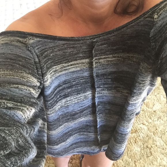 Free People off shoulder sweater - Picture 4 of 4